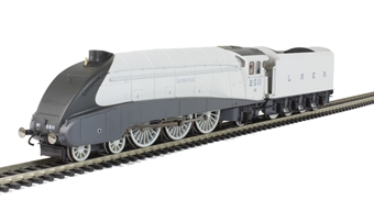 Class A4 4-6-2 2511 "Silver King" in LNER Silver - The Silver Jubilees Collection