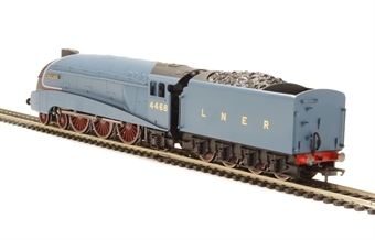 Class A4 4-6-2 4468 "Mallard" in LNER garter blue - Railroad range