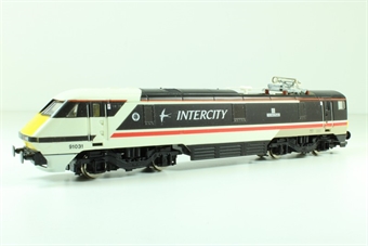 Class 91 91031 "Sir Henry Royce" in Intercity Swallow livery