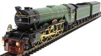 Class A3 4-6-2 4472 "Flying Scotsman" in LNER green - 1969 USA tour condition with two tenders - Gold plated