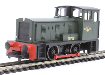 Bagnall diesel shunter 0-4-0 D9706 in BR green - Railroad range