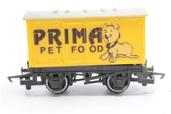 Closed Wagon 'Prima Pet Foods'