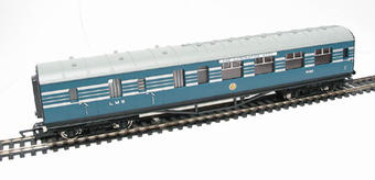 Coronation brake 1st class coach 5052 in LMS garter blue