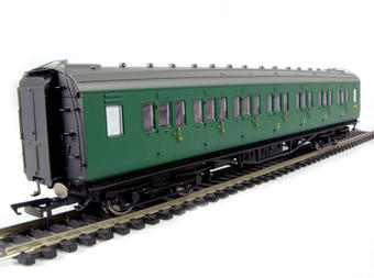 BR Southern green Maunsell composite coach - S5682S