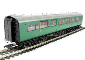 BR Southern green Maunsell composite coach S5646S