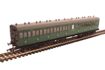 58' Maunsell Rebuilt (Ex-LSWR 48GÇÖ) nine compartment all third 320 in SR malachite green