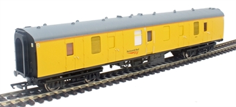 Mk1 BG generator van 6264 in Network Rail yellow