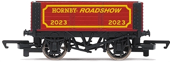 6-plank open wagon in Hornby Roadshow 2023 red - exclusive to hornby.com