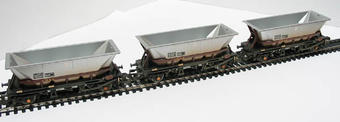 MGR hopper wagons in EWS livery (weathered) - Pack of 3