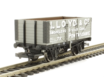 7 plank wagon 'Lloyd & Co'
