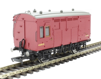 Horse box in LMS maroon 42513