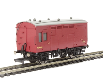Horse box 42442 in LMS maroon