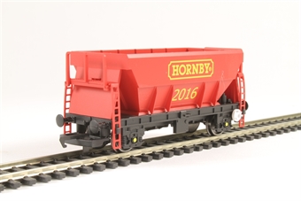 Hornby 2016 PGA wagon - Formerly exclusive to Hornby Collector's Club