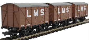 8-ton box vans in LMS bauxite - pack of three - Railroad range