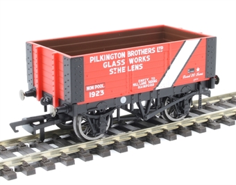 6-plank open wagon "Pilkington Bros. Glass, St Helens"