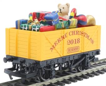 2018 Merry Christmas gift open wagon