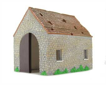 Derelict Farm Buildings: Barn