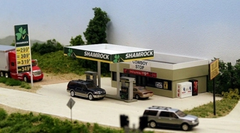 Rural Shamrock Gas Station Kit