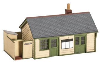 Wooden wayside station building - plastic kit