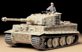 German Pz.Kpfw VI Tiger I Ausf E mid production with figure