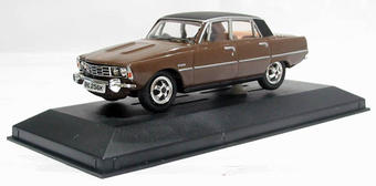 Rover 3500 (P6) in tobacco leaf brown