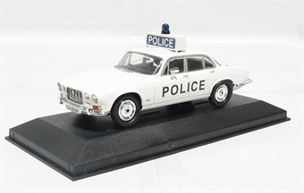 Jaguar XJ6 in Ayrshire Police white