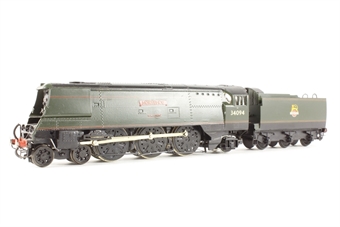 Streamlined West Country Class 4-6-2 34065 'Hurricane' in BR Green
