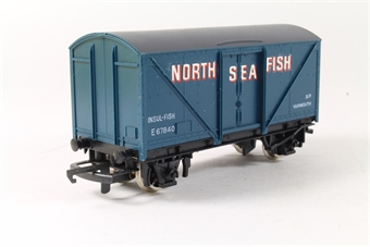 BR Blue Spot Fish Van E67840 - 'North Sea Fish'