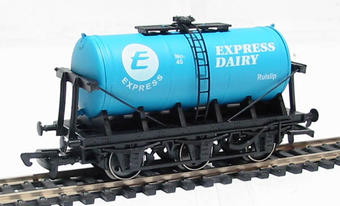 6-wheel milk tanker 45 "Express Dairy"