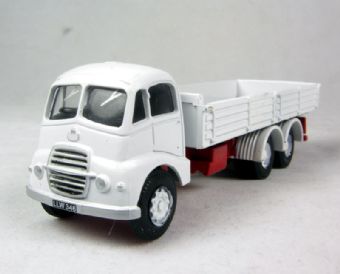 Guy Warrior 6-wheel dropside truck in white