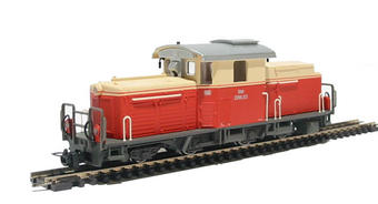 Class BR2091 Diesel loco of the Austrian OBB in orange & cream livery