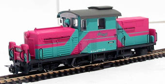 Class Rh 2091 010 in Dollnitz Industrial  turquoise & pink livery