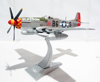 North American P-51D Mustang United States Army Air Force 44-14450/BS-S Named Old Crow Captain 'Bud' Anderson, 362nd FS/357th FG Flight Line Collection (w/Ground Crew Figures)