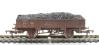 Grampus engineers open wagon in BR bauxite - DB990653 - weathered