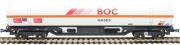 100 ton BOC tank in BOC Gases livery with red stripe and GPS bogies - 0034