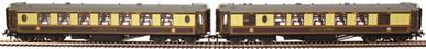 Pullman Days train pack with Class 71 in BR blue and two Pullman coaches