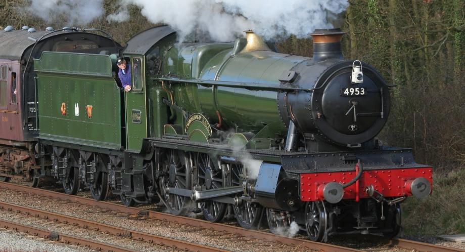 4953 'Pitchford Hall' at Kinchley Lane in March 2011. ©Duncan Harris