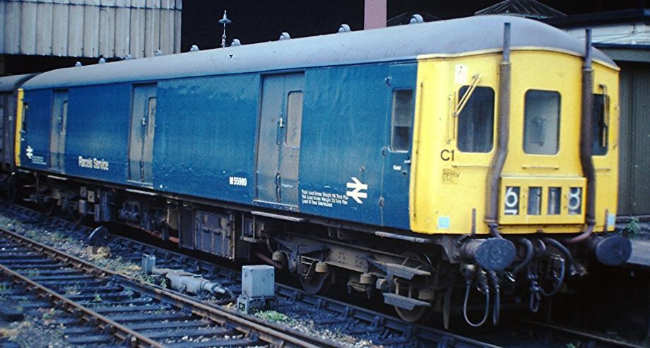 M55989  at Manchester Victoria in August 1982. ©Hugh Llewelyn