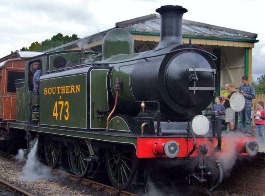 B473 at the Bluebell Railway in August 2010. ©Les Chatfield