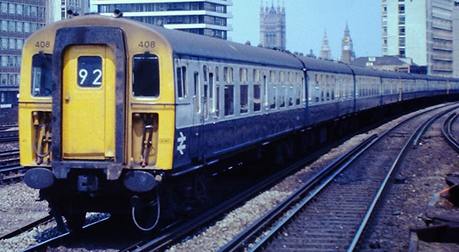 Class 438 4TC