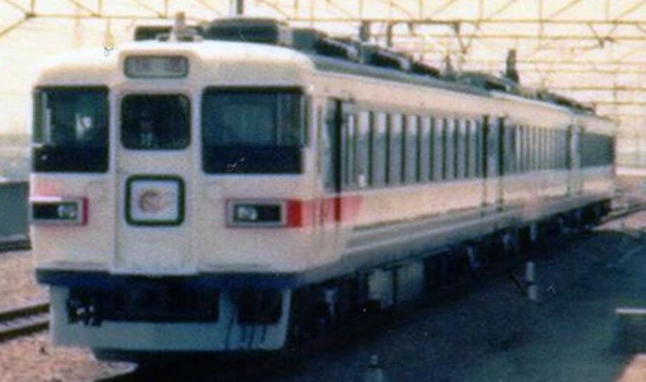165 Series JR East 'Shuttle Maihama' Joyful Train