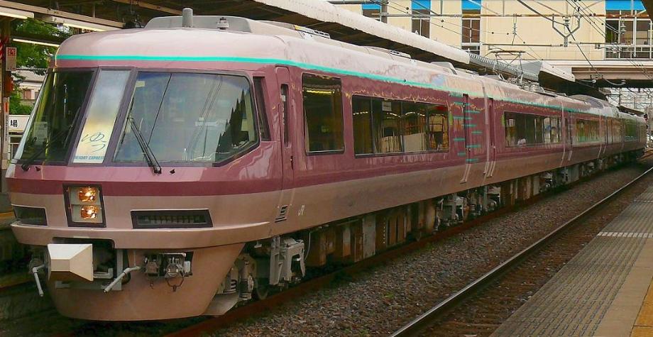 485 Series 'Resort Express Yu' Joyful Train JR East