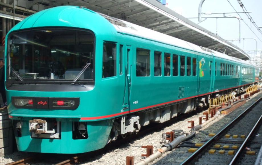 485 Series 'Yamanami' Joyful Train JR East