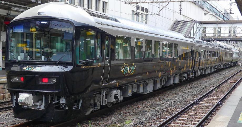 485 Series 'Zipangu' Joyful Train JR East