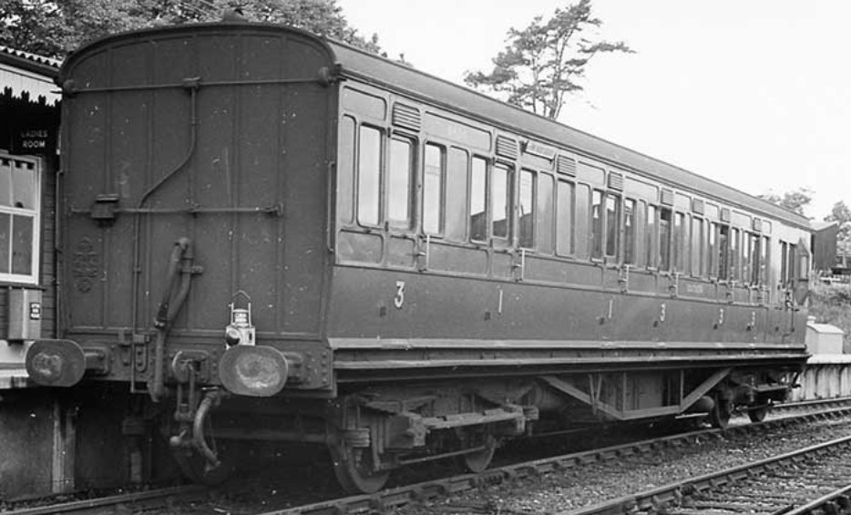 SR 1935 Maunsell 58' ex-LSWR 48' Rebuilt