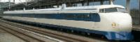 Set R67 at Higashi-Hiroshima in April 2008. ©Nadate