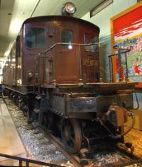 EF52 1 at the Traffic Science Museum, Osaka in August 2008. ©Hanabi123