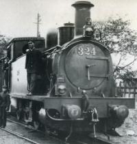 No. 324 at Isobe Station on the Shin-Etsu line circa 1902. ©Public Domain