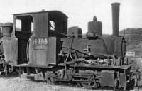 106 at Kurihama Station on the Yokosuka line in October 1945. ©Public Domain