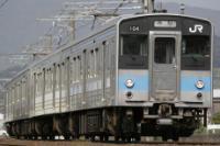 Two 121 sets on the Yosan line in Shikoku in May 2009. ©Mitsuki-2368
